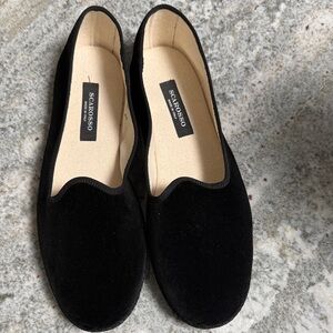 SCAROSSO Black Velvet Slip-On Ballet Flats